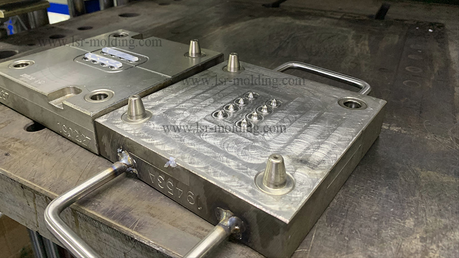 Simple Basic Rubber Bush Two Pieces Plates Silicone Compression Mould